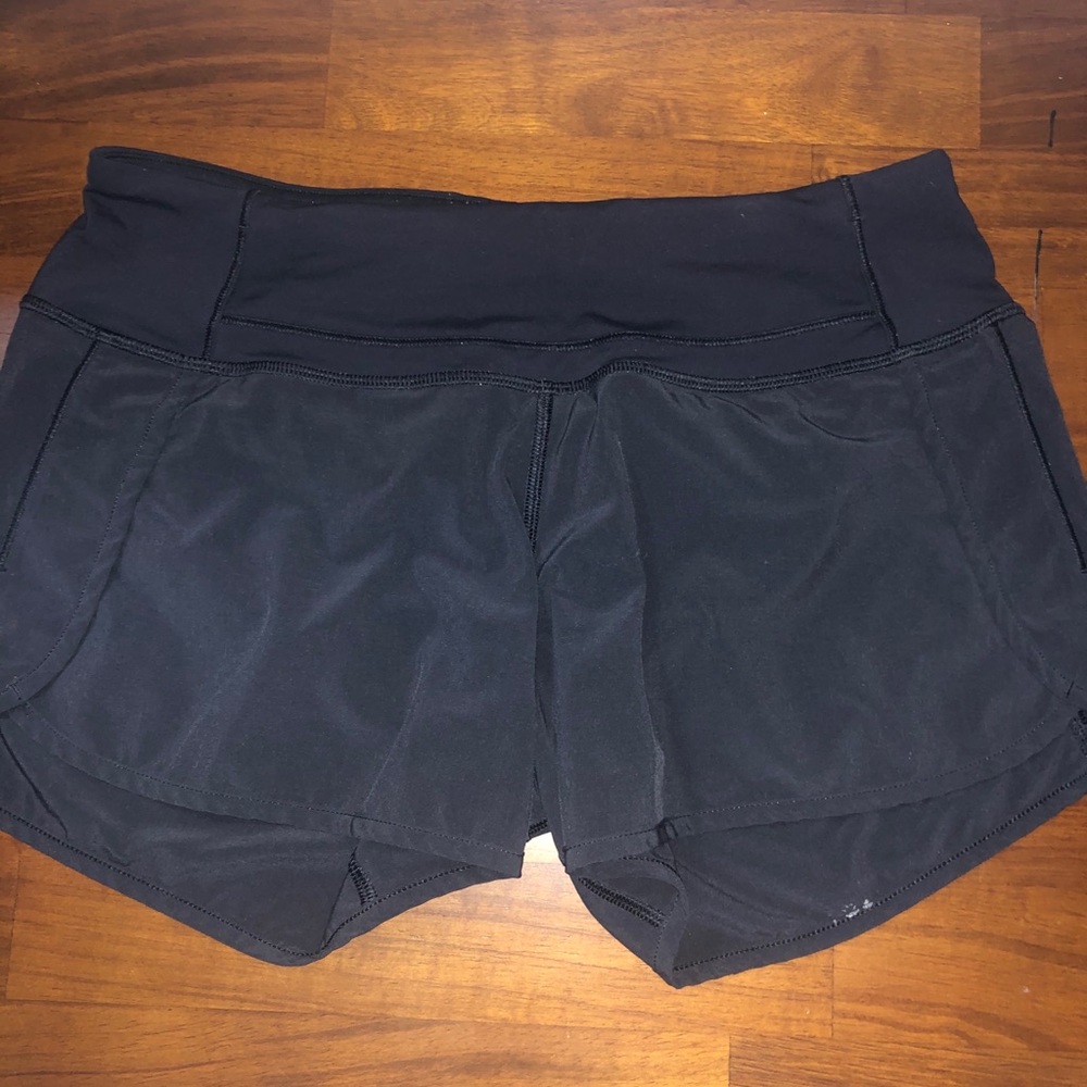Black Lululemon Speed up Shorts 4”